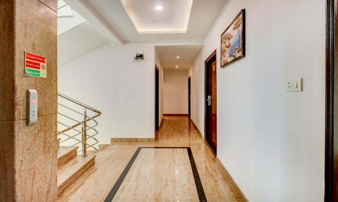 Treebo The Sai Leela Suites R T Nagar バンガロール エクステリア 写真
