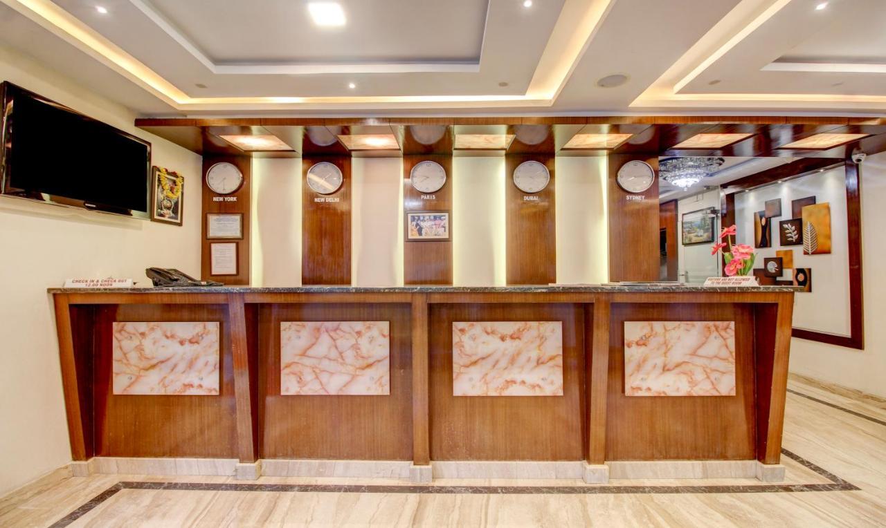 Treebo The Sai Leela Suites R T Nagar バンガロール エクステリア 写真