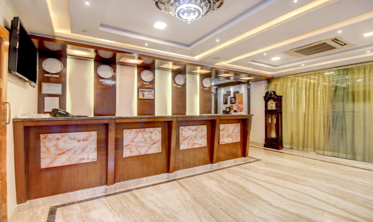 Treebo The Sai Leela Suites R T Nagar バンガロール エクステリア 写真
