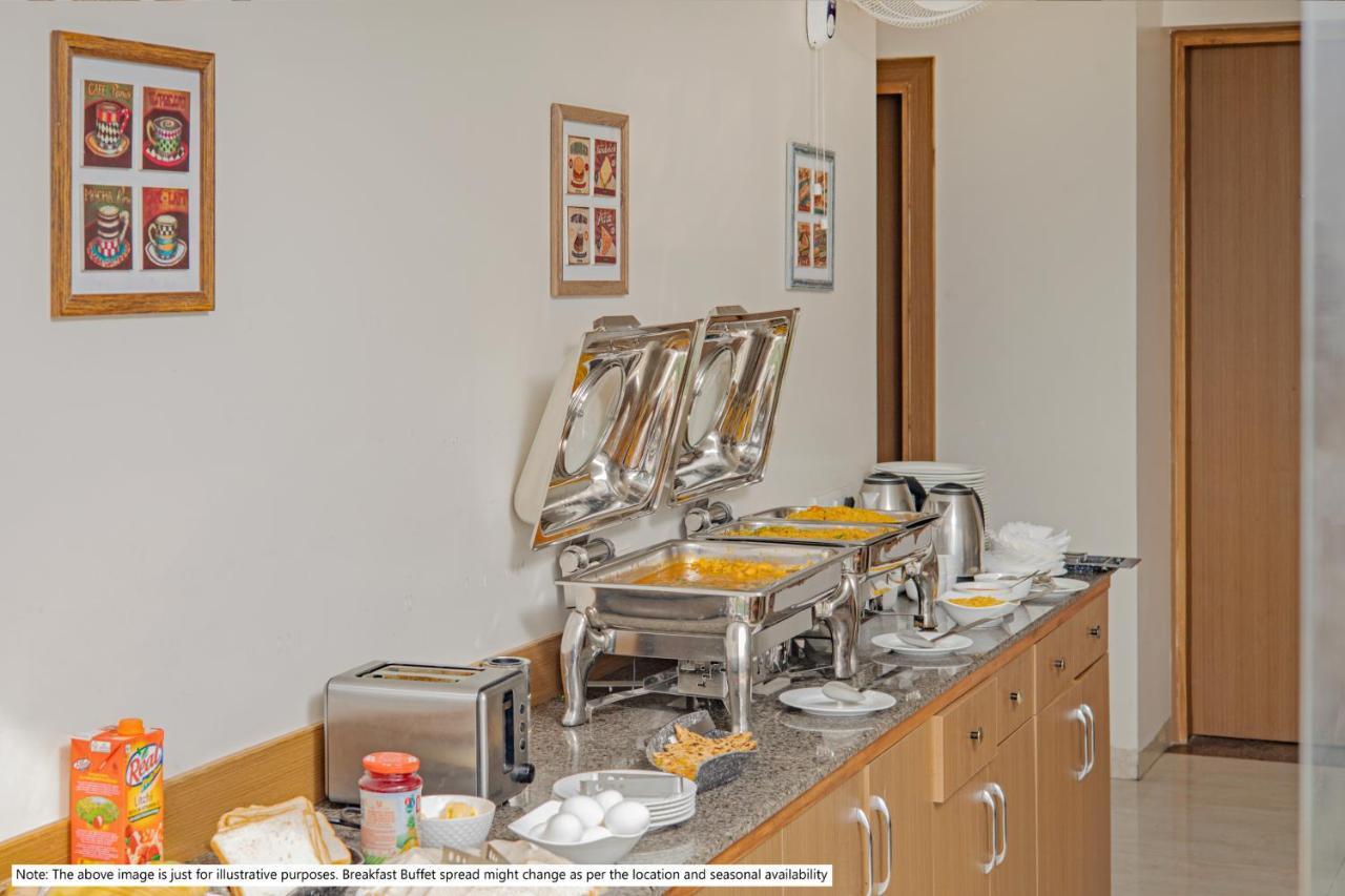Treebo The Sai Leela Suites R T Nagar バンガロール エクステリア 写真
