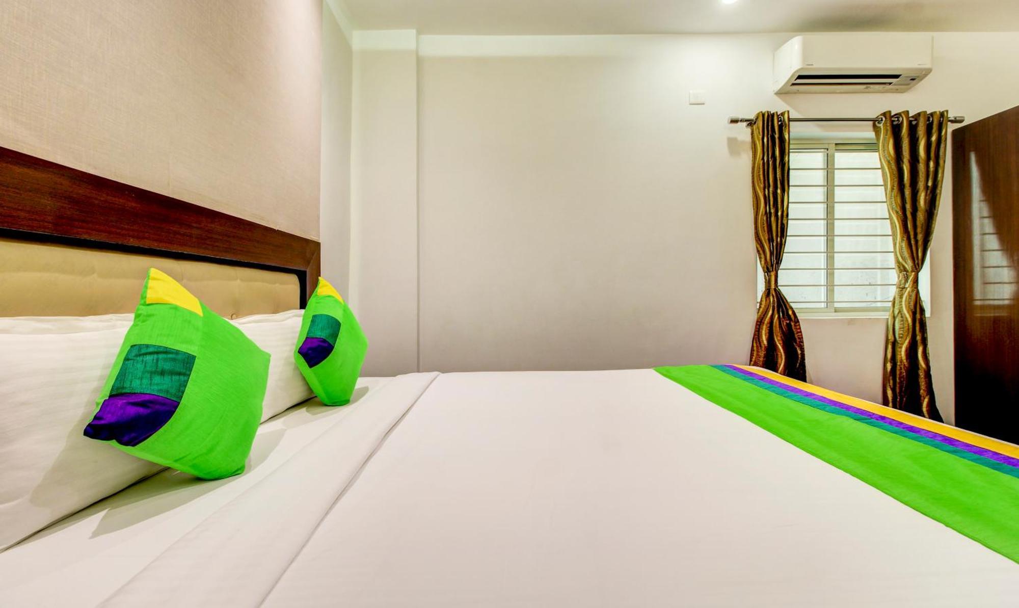 Treebo The Sai Leela Suites R T Nagar バンガロール エクステリア 写真