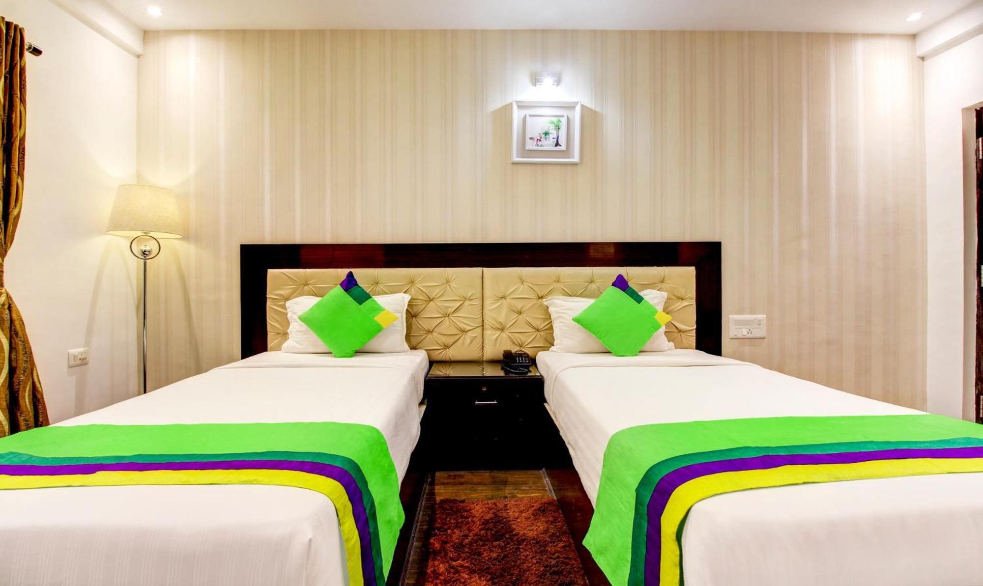 Treebo The Sai Leela Suites R T Nagar バンガロール エクステリア 写真