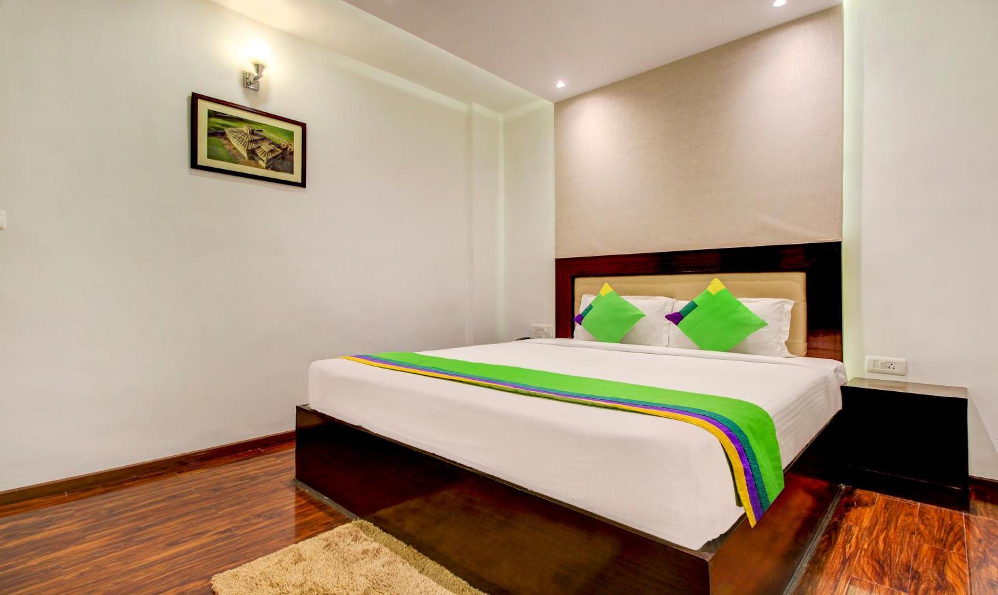 Treebo The Sai Leela Suites R T Nagar バンガロール エクステリア 写真